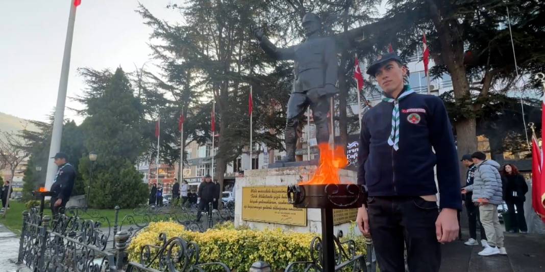 Büyük Önder Mustafa Kemal Atatürk, ölümünün 86. yılında tüm Türkiye’de anıldı 12